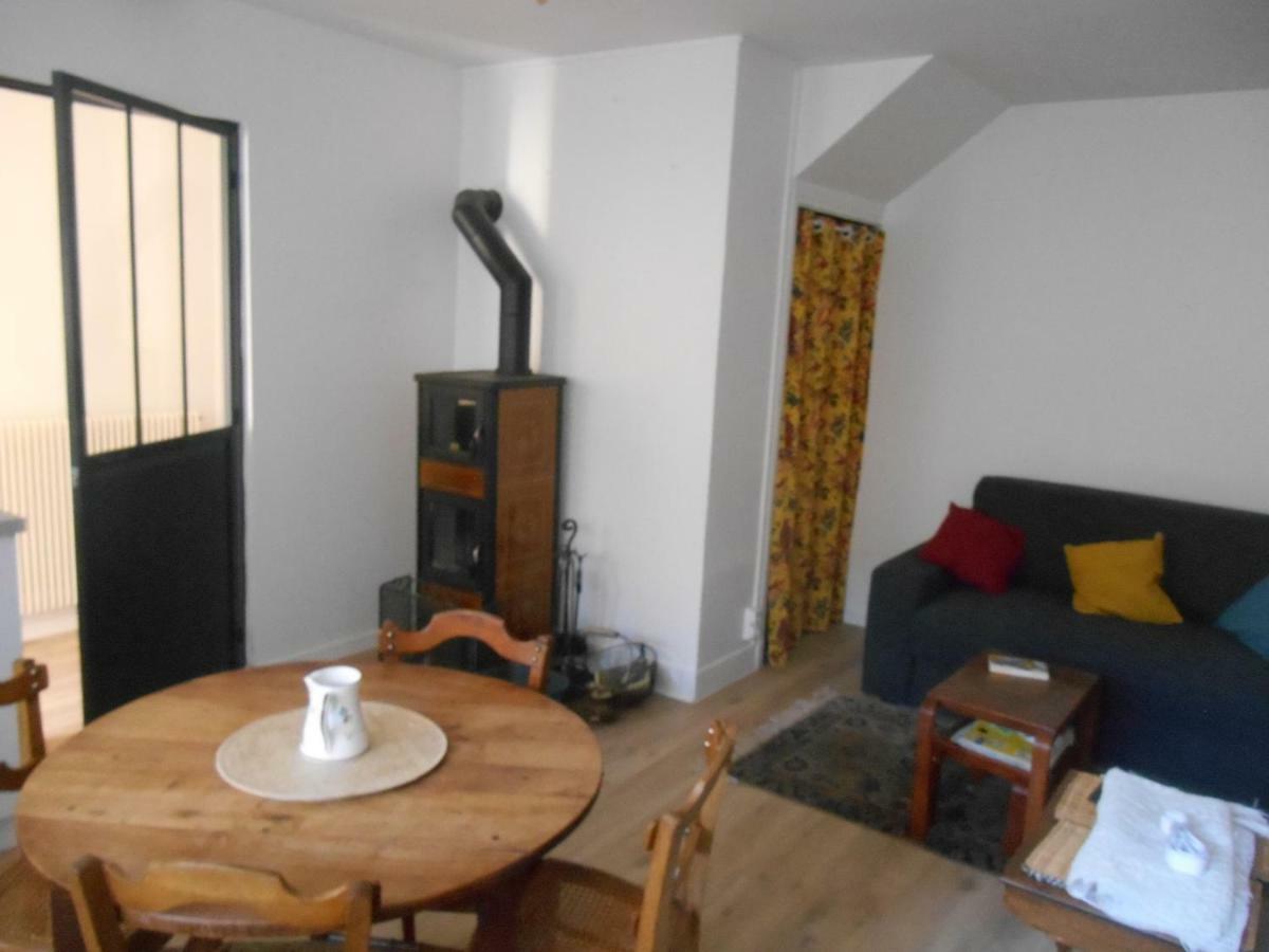 Apartamento L'Annexe Combronde Exterior foto